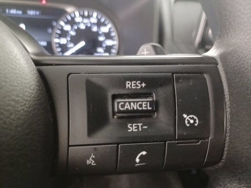 Used 2024 Nissan Rogue S FWD image 21