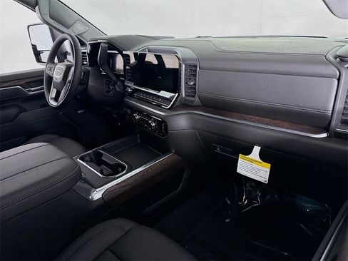 New 2026 GMC Sierra 2500 SLT w/ SLT Premium Package image 24