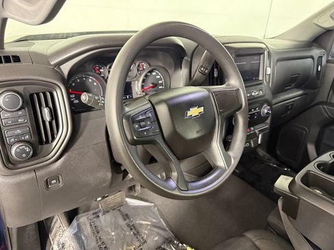 Used 2022 Chevrolet Silverado 1500 Custom AWD/4WD image 11