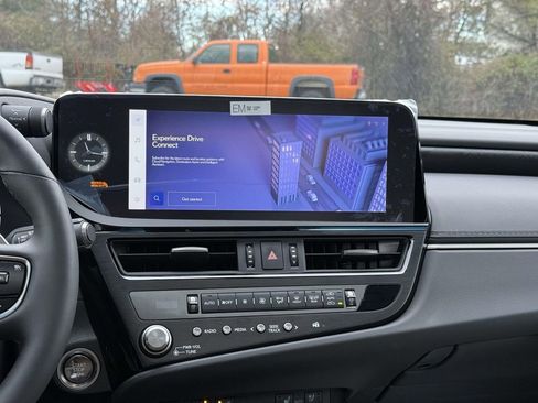 New 2025 Lexus ES 350 Premium image 10