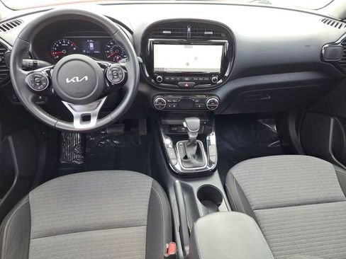 Used 2022 Kia Soul EX image 26
