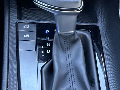 Certified 2025 Hyundai Elantra Sport image 26