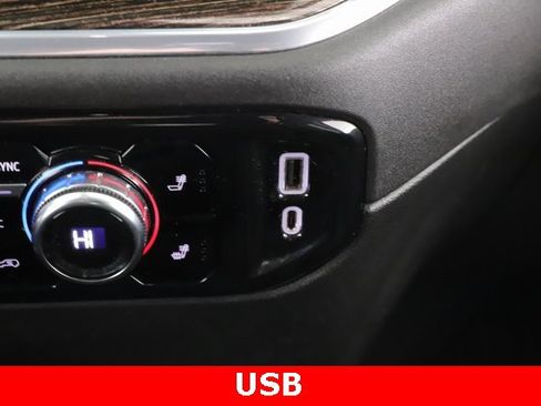 Used 2022 GMC Sierra 1500 SLE image 25