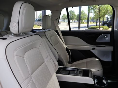 Used 2020 Lincoln Aviator Black Label w/ Dynamic Handling Package AWD/4WD image 57