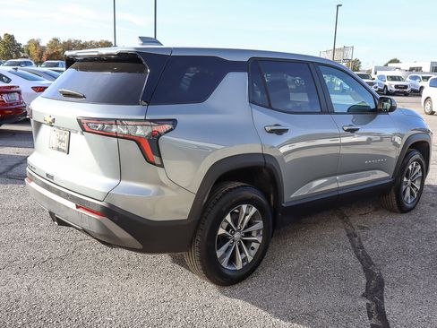 Used 2025 Chevrolet Equinox LT image 4