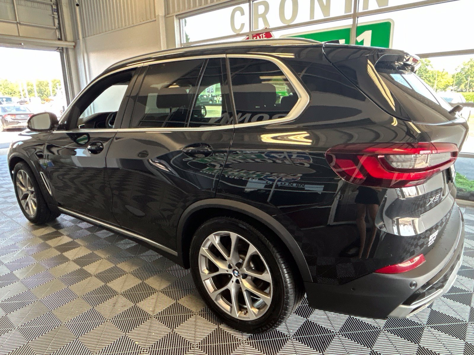 Used 2022 BMW X5 xDrive40i AWD/4WD image 4