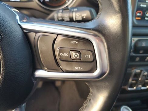 Used 2021 Jeep Wrangler Unlimited Sahara image 29