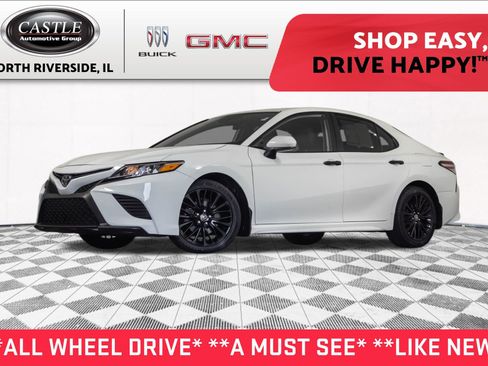 Used 2020 Toyota Camry SE AWD/4WD image 1