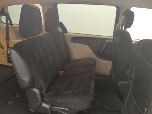 Used 2017 Dodge Grand Caravan SE w/ Power Window Group image 19