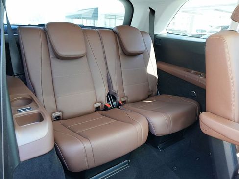 Certified 2024 Mercedes-Benz GLS 450 4MATIC image 13