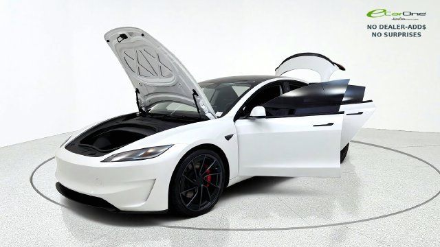 Used 2025 Tesla Model 3 Performance AWD/4WD image 13