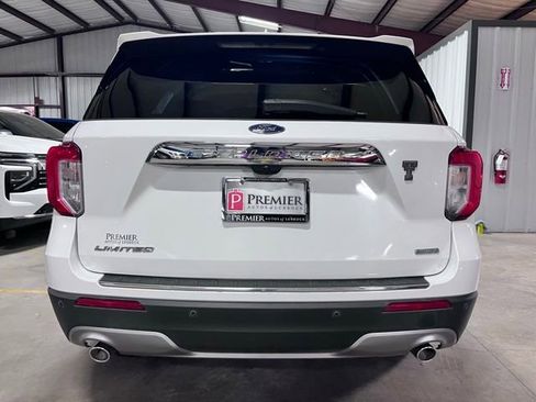 Used 2020 Ford Explorer Limited RWD image 4