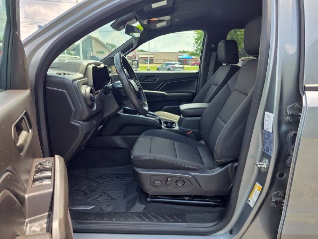 Used 2023 Chevrolet Colorado Trail Boss w/ LPO, Skid Plate Package AWD/4WD image 18