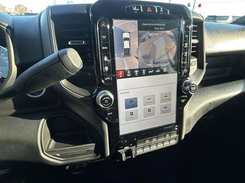 Used 2023 RAM 2500 Tradesman w/ Safety Group image 18