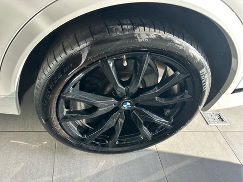 Used 2024 BMW X7 xDrive40i w/ M Sport Package image 15