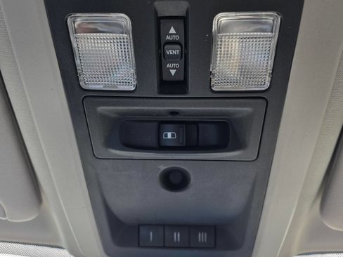 Used 2014 RAM 3500 Big Horn AWD/4WD image 19