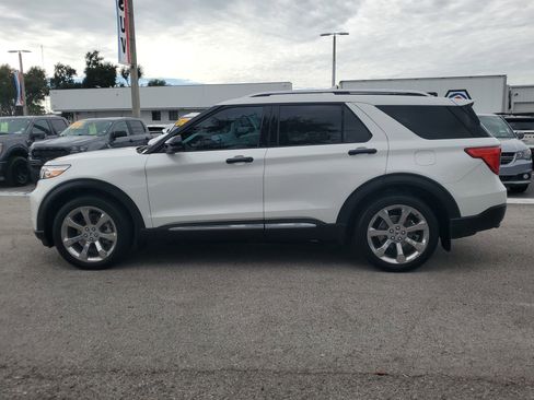 Used 2020 Ford Explorer Platinum w/ Premium Technology Package image 6