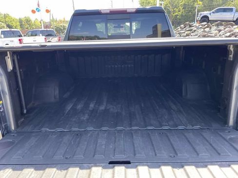 Used 2019 GMC Sierra 1500 SLT w/ SLT Premium Package AWD/4WD image 9