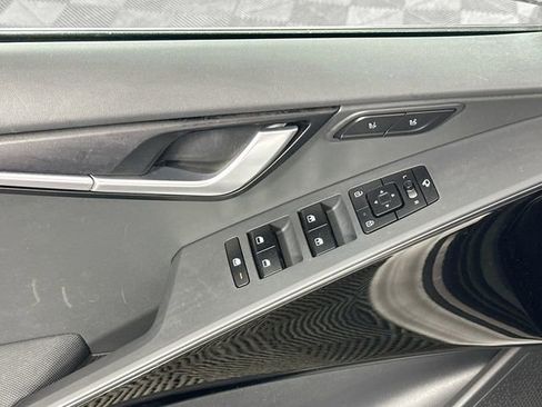 Used 2023 Kia Niro SX Touring FWD image 27