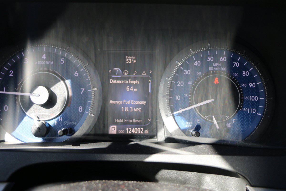 Used 2015 Toyota Sienna XLE w/ XLE Navigation Package FWD image 31