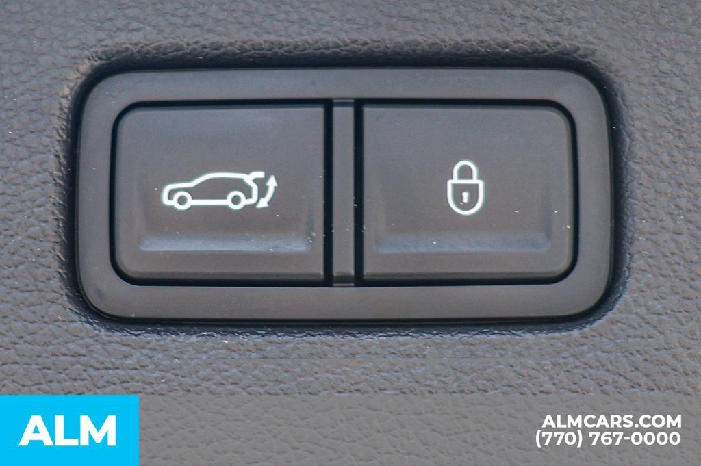 Used 2025 Genesis GV80 2.5T Standard AWD/4WD image 23