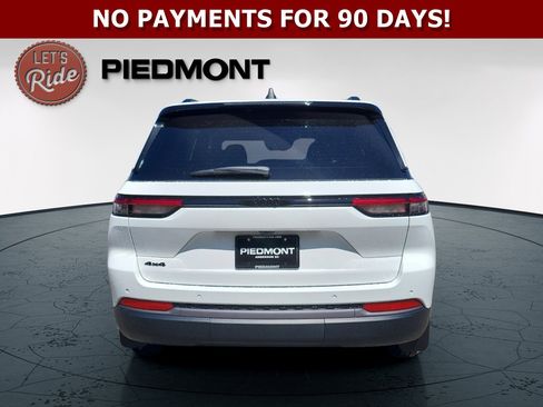 New 2026 Jeep Grand Cherokee Altitude AWD/4WD image 7