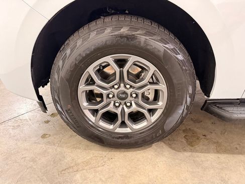 Used 2025 Ford Expedition Max Active AWD/4WD image 17