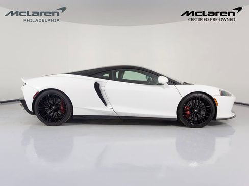 Used 2022 McLaren GT image 4