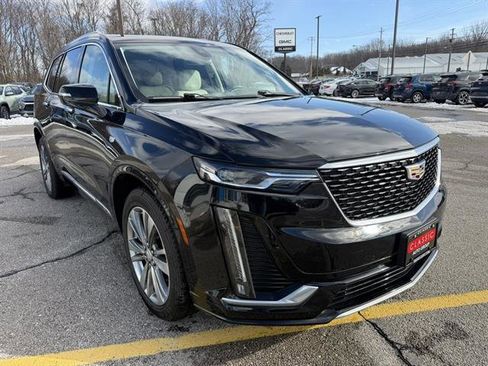 Used 2020 Cadillac XT6 Premium Luxury image 9