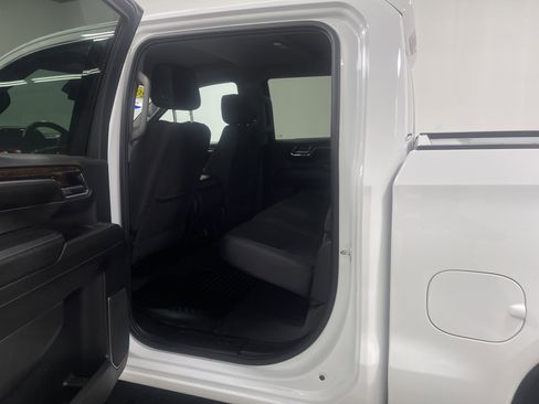 Used 2024 GMC Sierra 1500 SLE image 13