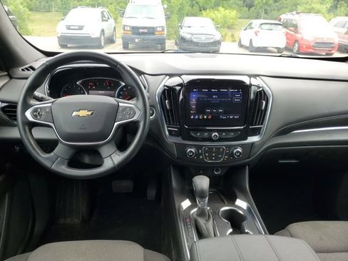 Used 2023 Chevrolet Traverse LT AWD/4WD image 33
