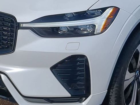 Certified 2025 Volvo XC60 T8 Core w/ Protection Package Premier image 10