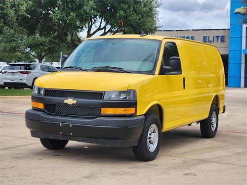 New 2025 Chevrolet Express 2500 RWD image 10