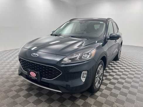 Used 2022 Ford Escape SEL w/ Technology Package image 2