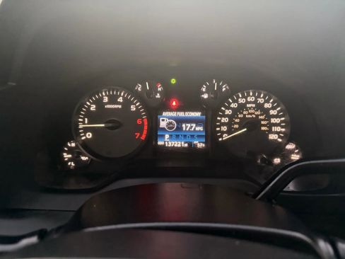 Used 2016 Toyota Tundra SR image 37