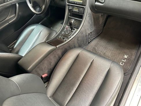 Used 2002 Mercedes-Benz CLK 430 Cabriolet image 17