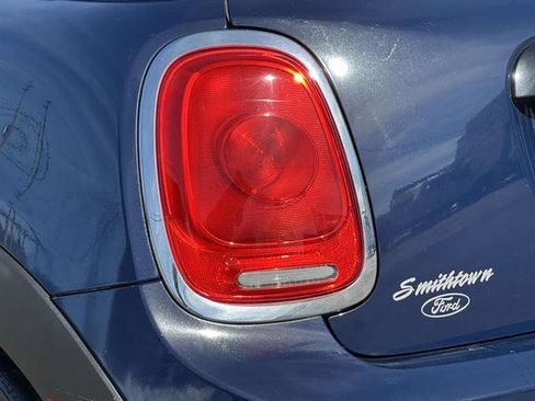 Used 2017 MINI Cooper S image 9