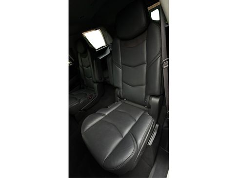 Used 2016 Cadillac Escalade 2WD image 15