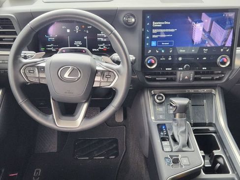 Used 2025 Lexus GX 550 AWD/4WD image 24