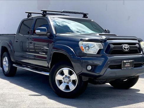 Used 2015 Toyota Tacoma PreRunner RWD image 21