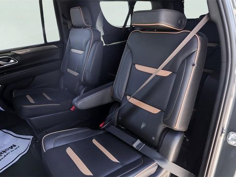 Used 2021 GMC Yukon XL AT4 w/ AT4 Premium Plus Package image 23