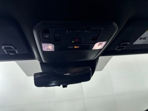 Used 2025 Toyota Tacoma TRD Off-Road image 24