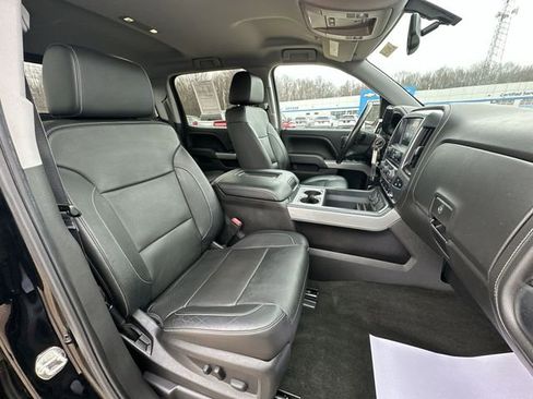 Used 2017 Chevrolet Silverado 1500 LTZ Z71 w/ Midnight Edition image 29