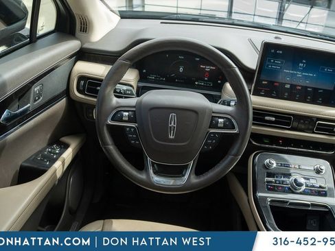Used 2022 Lincoln Nautilus Reserve AWD/4WD image 5