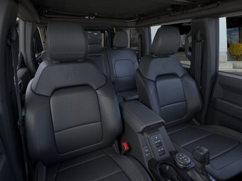 New 2026 Ford Bronco Badlands w/ Sasquatch Package AWD/4WD image 10