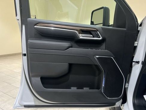 Certified 2025 Chevrolet Silverado 3500 LT w/ Safety Package image 21