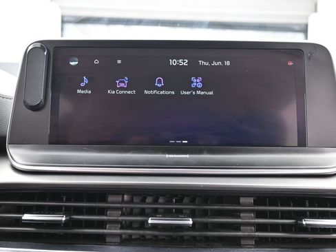 Used 2022 Kia Telluride LX FWD image 23
