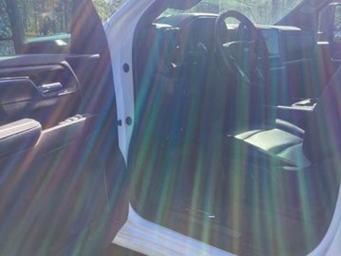 Used 2024 Chevrolet Silverado 2500 LT image 10