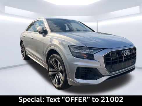 Used 2019 Audi Q8 Prestige w/ Luxury Package AWD/4WD image 18