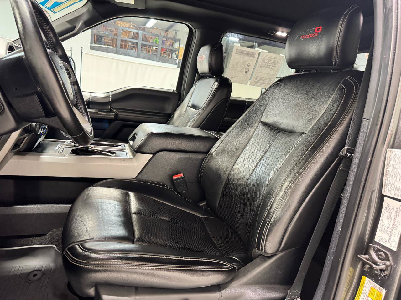 Used 2019 Ford F150 Lariat w/ Equipment Group 502A Luxury AWD/4WD image 18
